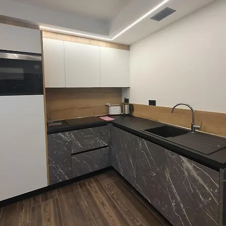Gin Apartament